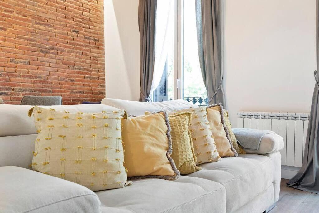 Apartment Arc De Triomf Luxury Modern 2-bedroom 2-bathroom Barcelona